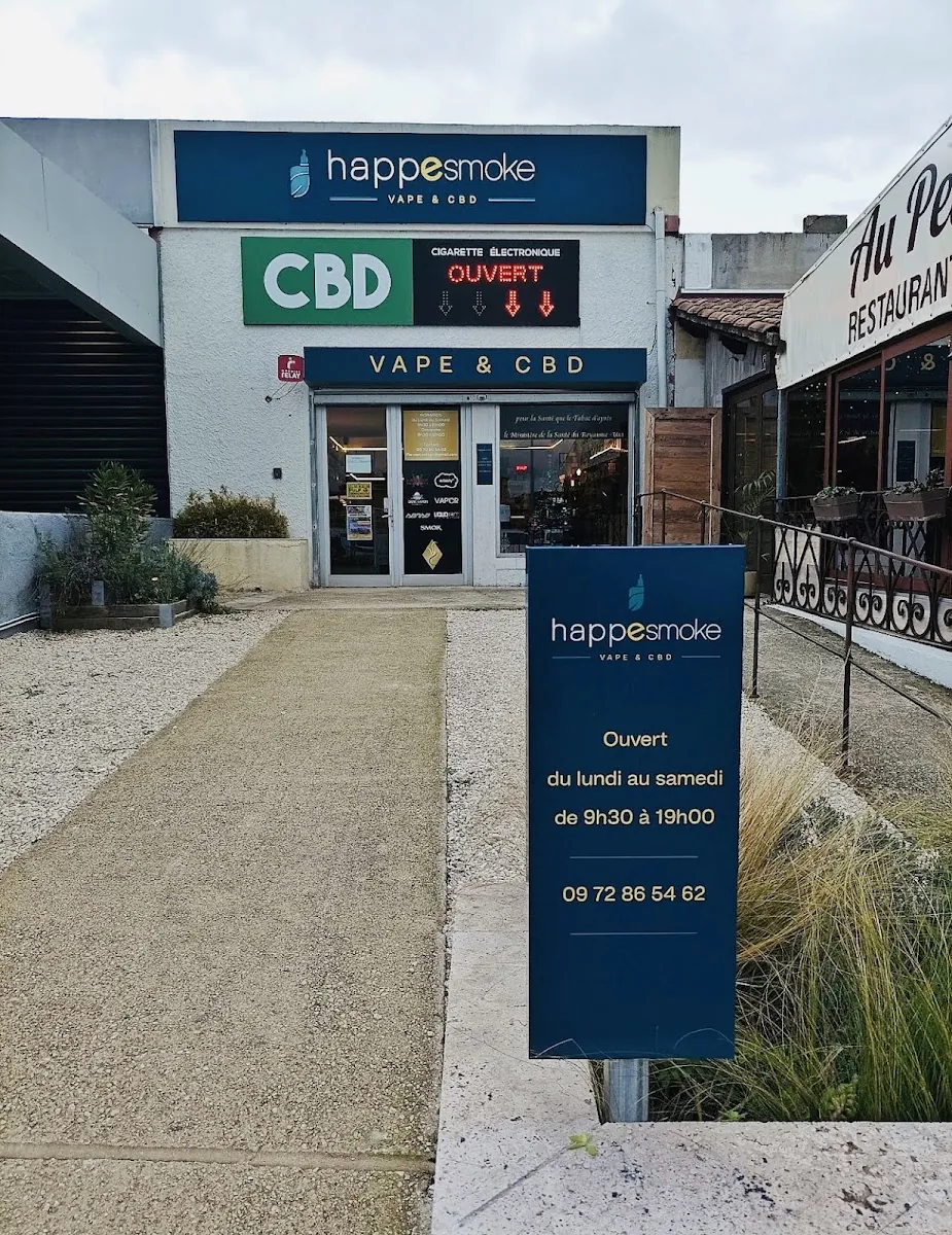 Vitrine du magasin HappeSmoke La Fare-les-Oliviers Super U